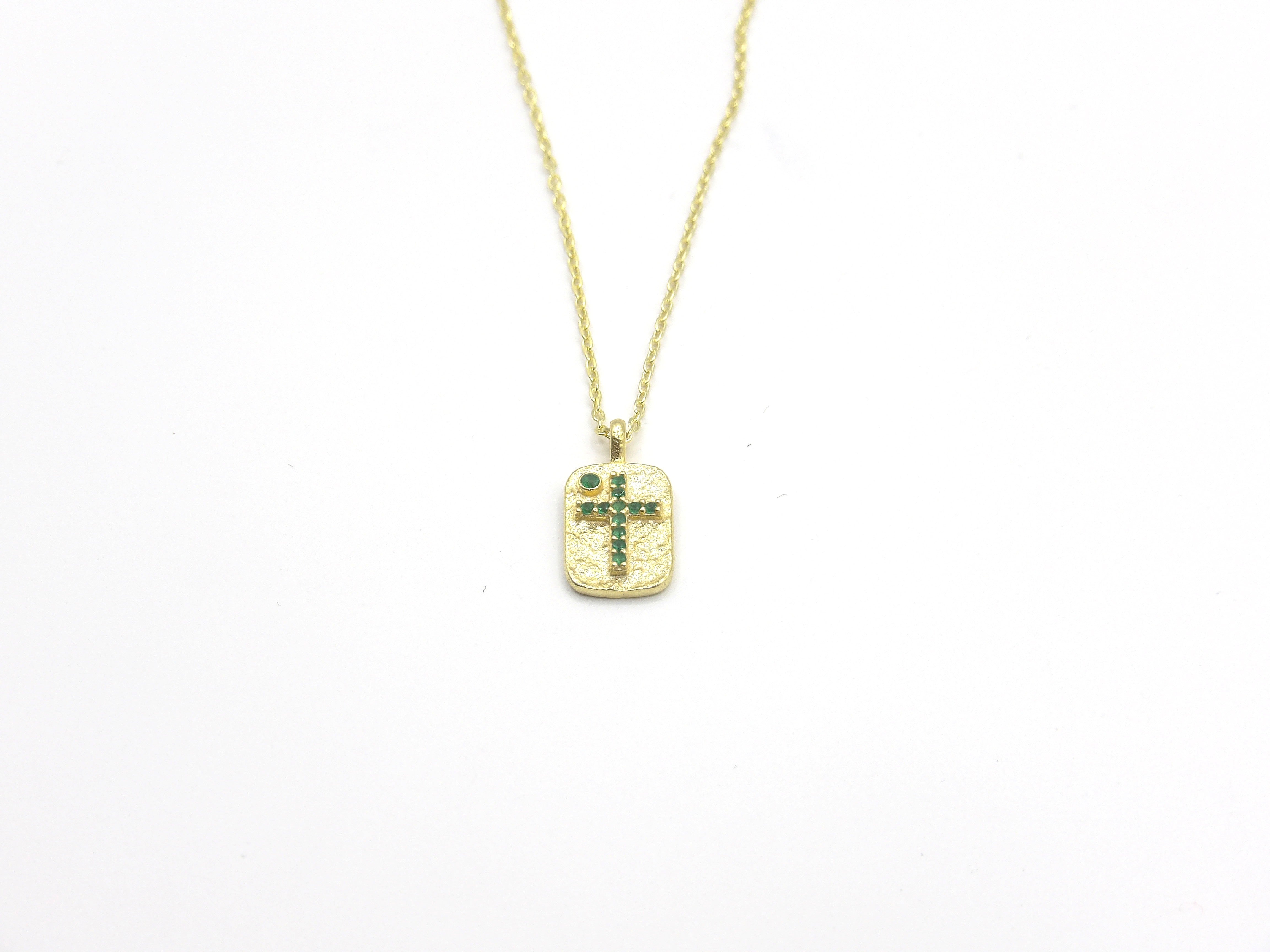 TEXTURED CROSS PENDANT