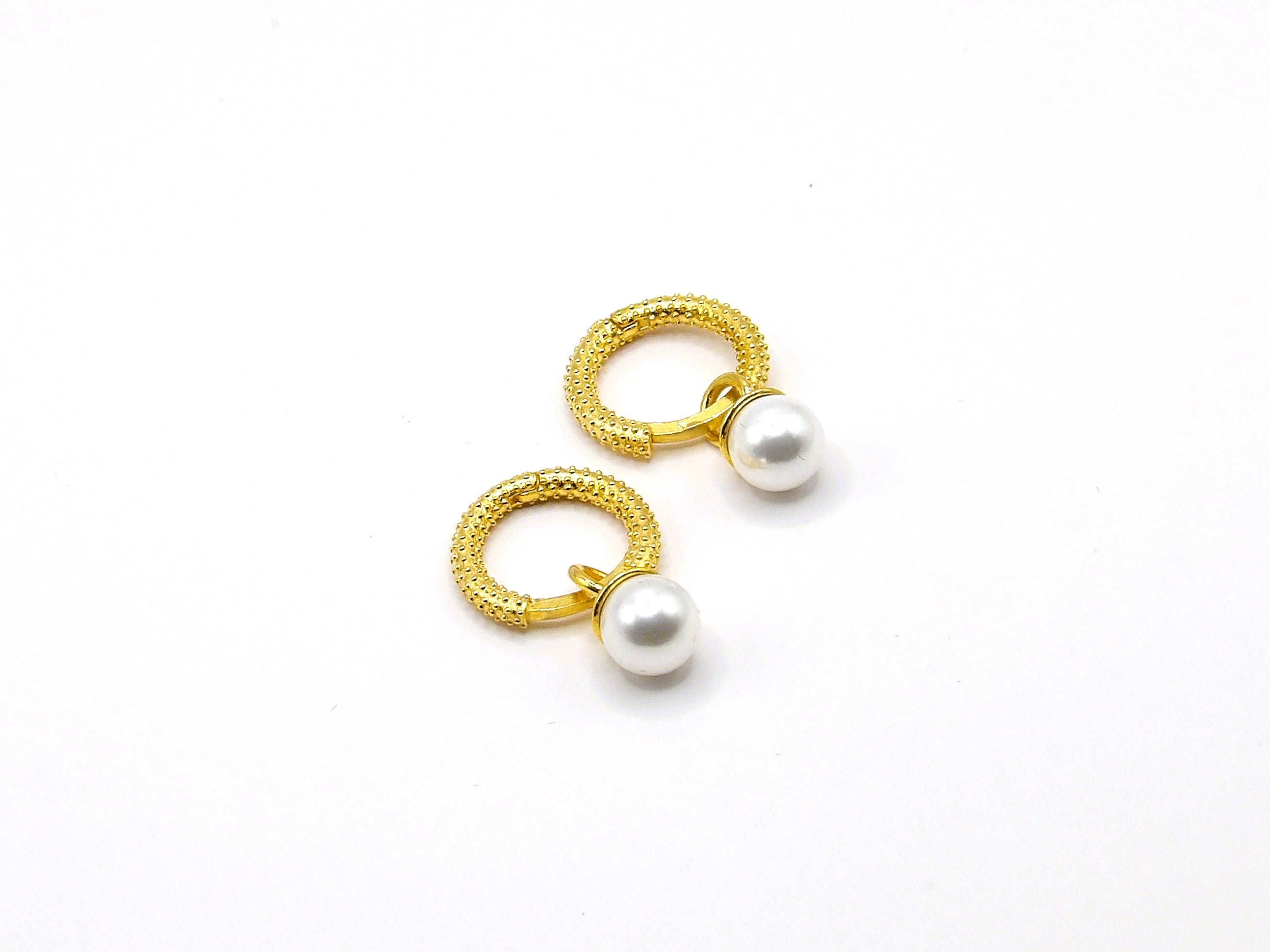 CIRCLE PEARL EARRINGS