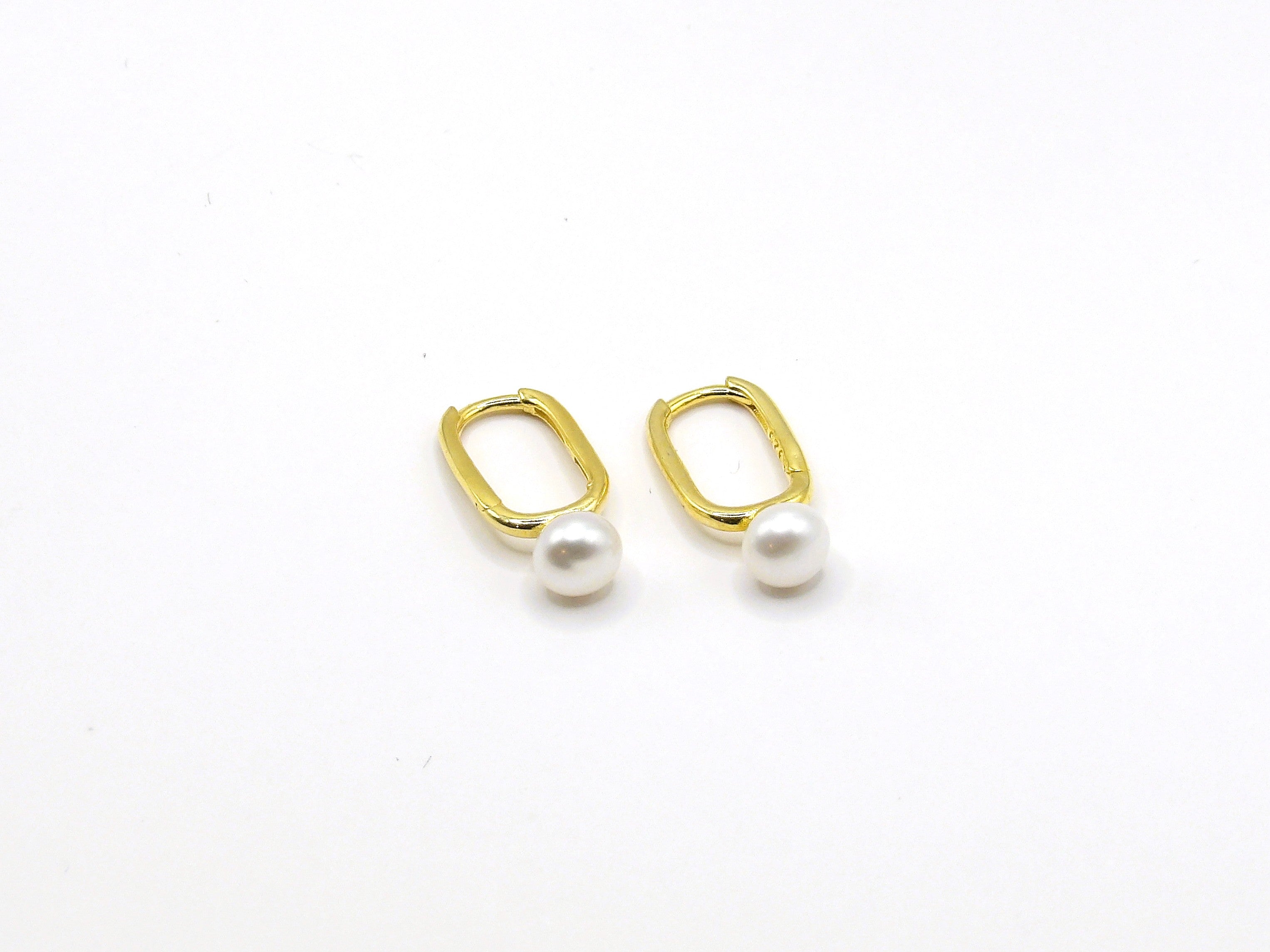 RECTANGLE PEARL EARRINGS